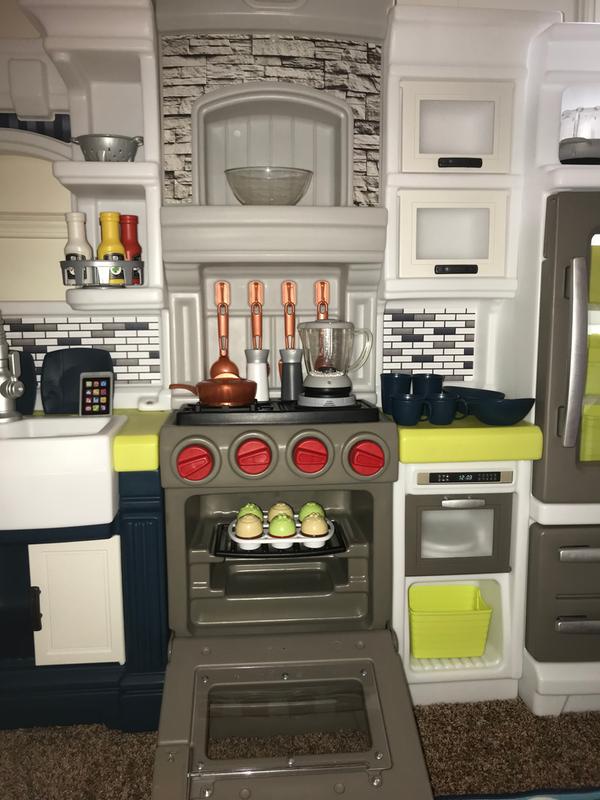 Step2 elegant cheap edge kitchen set