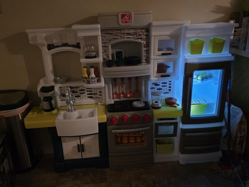 Step2 Elegant Edge Play Kitchen Set
