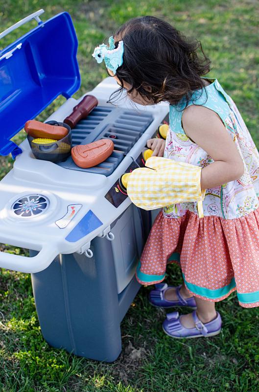 Step2 Fixin' Fun Gril / Barbecue / Cuisine Enfant en Plastique