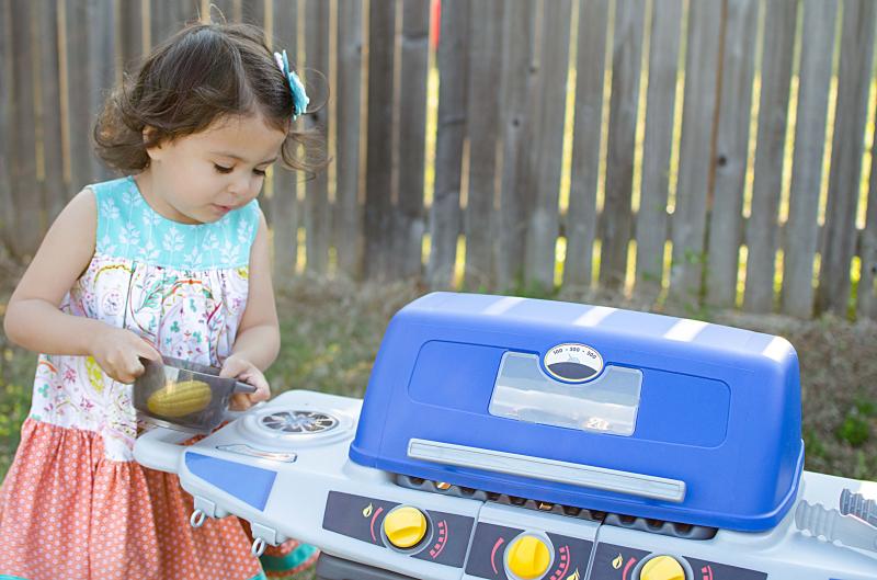 Step2 Fixin' Fun Outdoor Grill