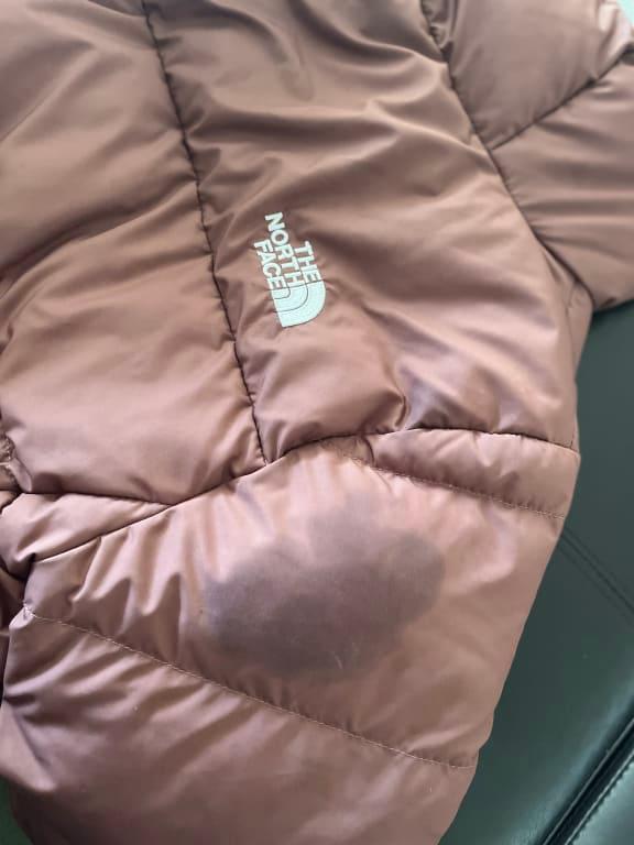 Customer photo for "I would NOT buy this jacket!"