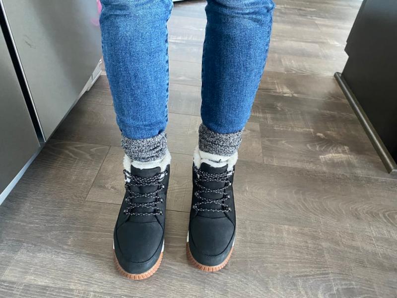 Customer photo for "Comfortable and warm boots"