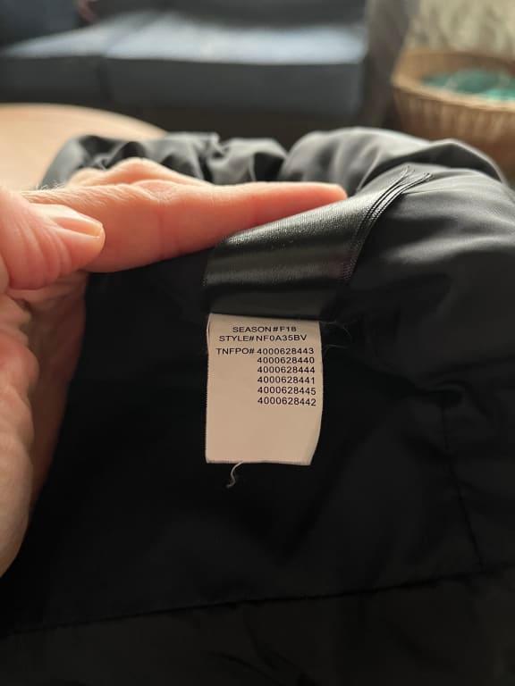 Customer photo for "Beware: I received 2018 model of this coat"