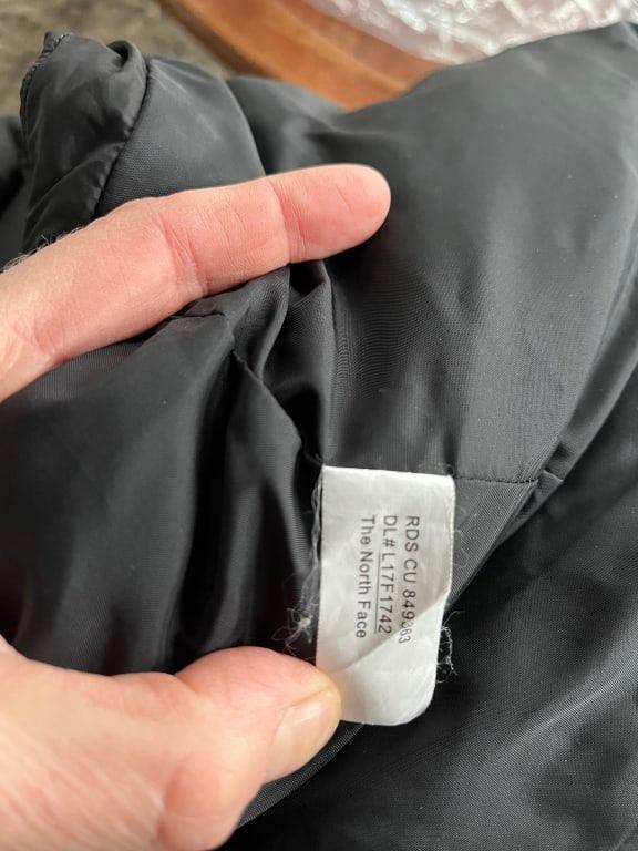 Customer photo for "Beware: I received 2018 model of this coat"