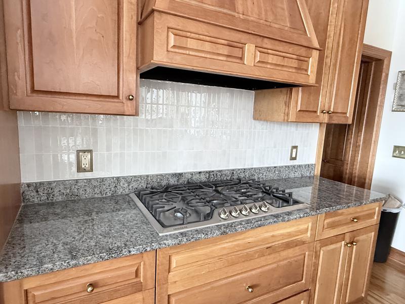 Peel and stick backsplash tile - Morocco Azla | The Smart Tiles