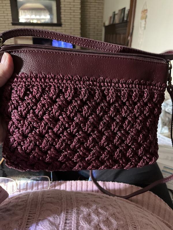 Customer photo for "Great handbag, beautiful color!"