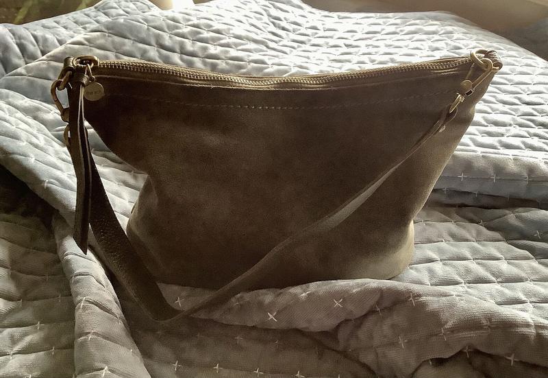 Review Thumbnail Image 0 381043528