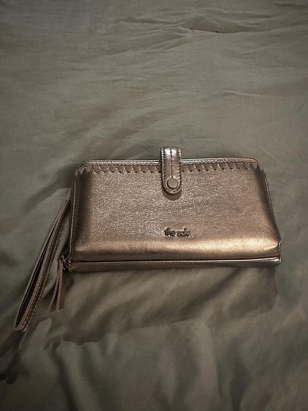 Customer photo for "Perfect Smartphone Wallet!"