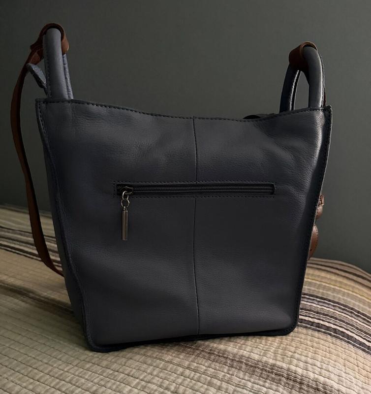Customer photo for "PERFECT size crossbody bag"