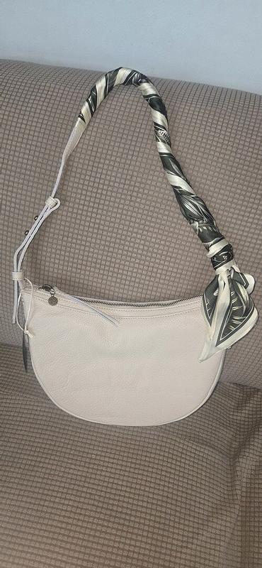 Customer photo for "Lovely bag! Gets so many"