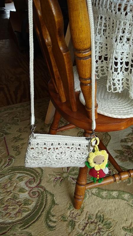 Customer photo for "LOVE my new purse! Just"
