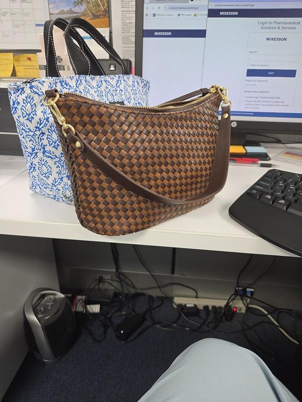 Customer photo for "I love this bag. I"