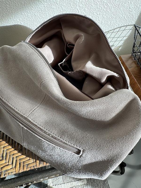 Review Thumbnail Image 0 383751343