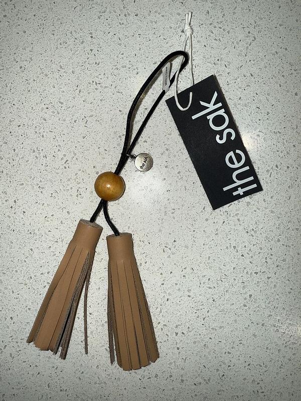 Review Thumbnail Image 2 349958217