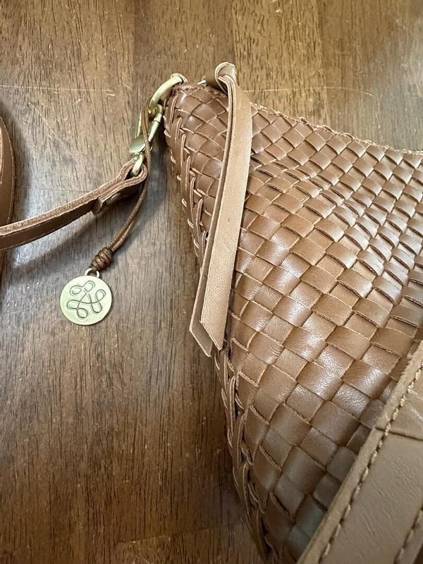 Customer photo for "Oh my goodness! This purse"