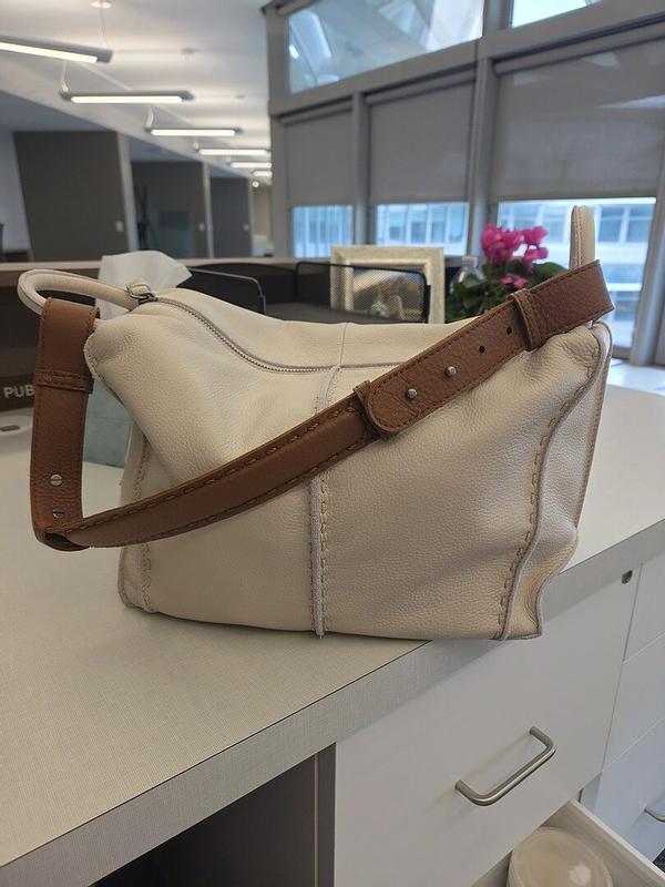 Customer carousel item 4.