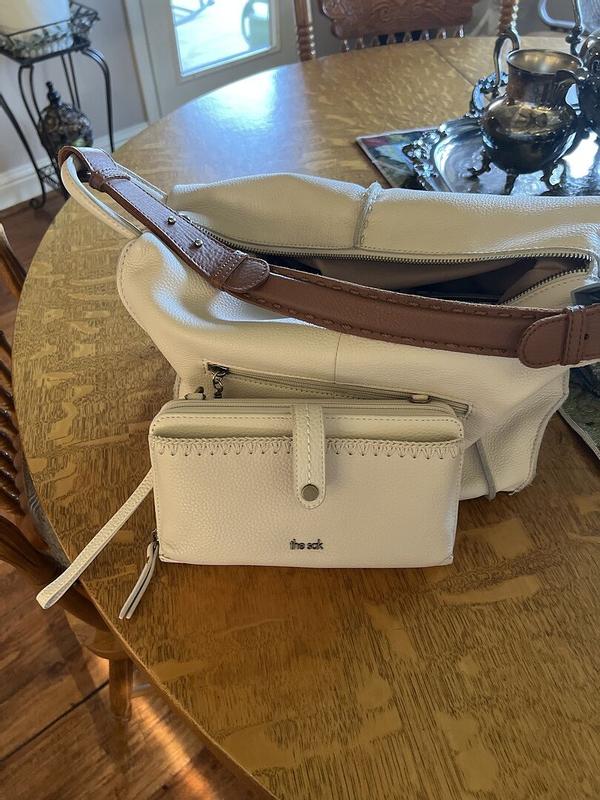 Customer photo for "This is a great wallet!"