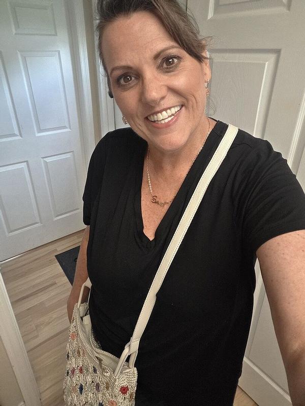 Customer photo for "What a fun crossbody! I"