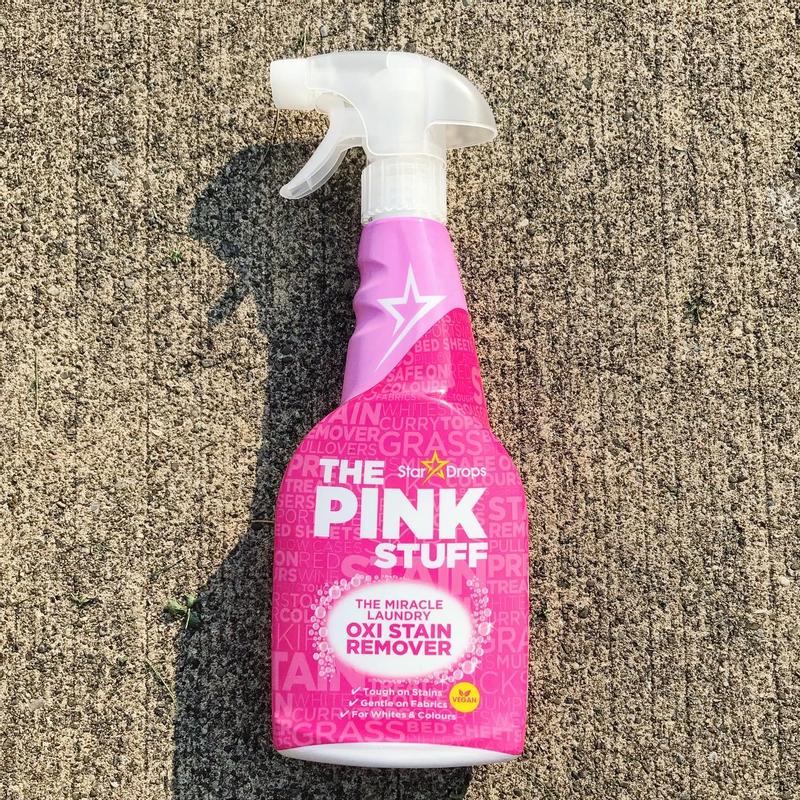 Got laundry stains? Give those soiled clothes a few sprays of The Pink  Stuff Laundry Oxi Stain Remover! Just soak for a bit before popping…