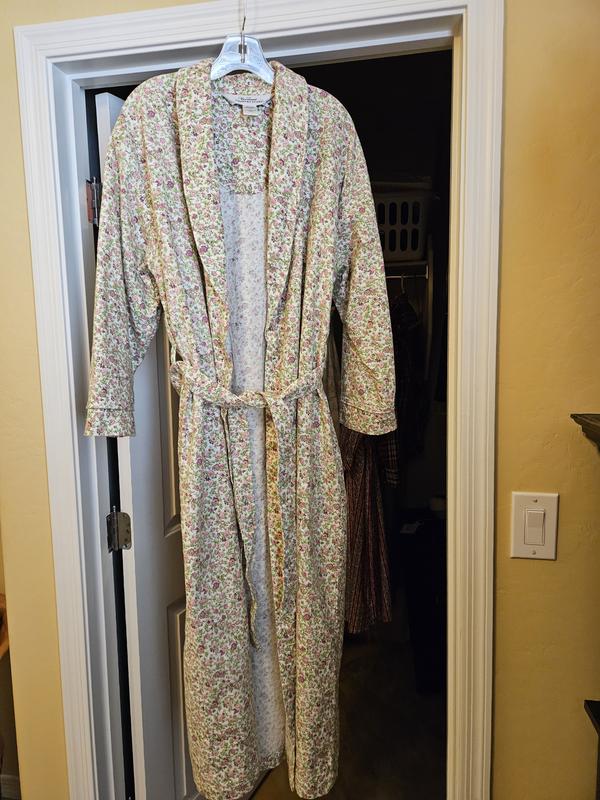 Luxurious Portuguese Flannel Wrap Robe for Women
