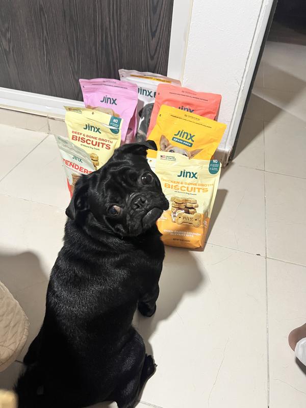 My dog ​​loves his dog food. Since we started feeding him this product, he has shown renewed enthusiasm at every meal. His energy and vitality have increased noticeably, and his coat looks shinier and healthier. I'm so glad to have found a food that you r