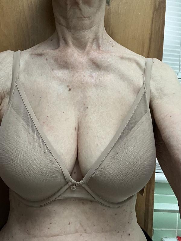 Customer photo for "First try wearing underwire style"