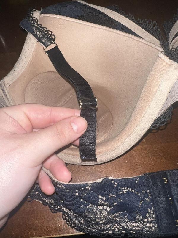 Customer photo for "Bra broke after 3 weeks of wearing it."
