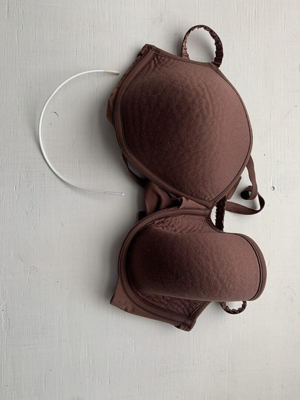 Customer photo for "Problem with an older T-shirt bra"