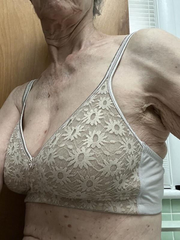Customer photo for "First try wearing underwire style"