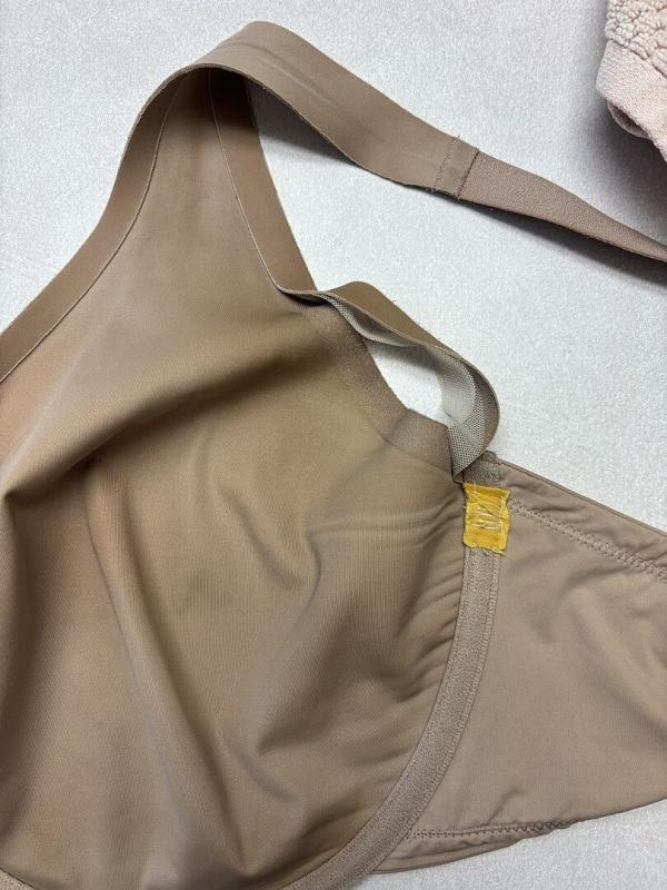Customer photo for "Falls apart within 4 months of general use"