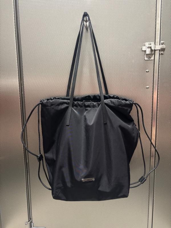 Customer photo for "Perfect all-day bag"
