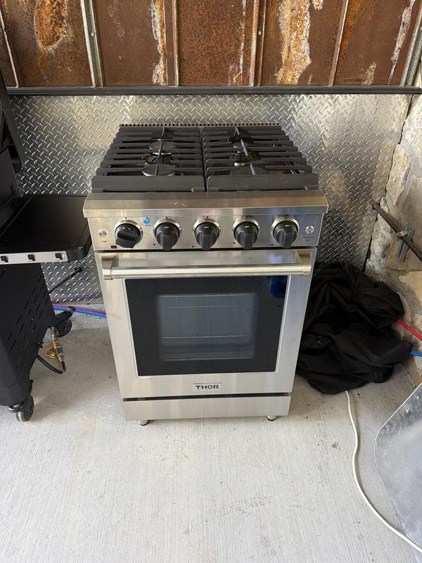 60 Inch Freestanding Dual Oven Gas Range | 8 Burner Gas Stove