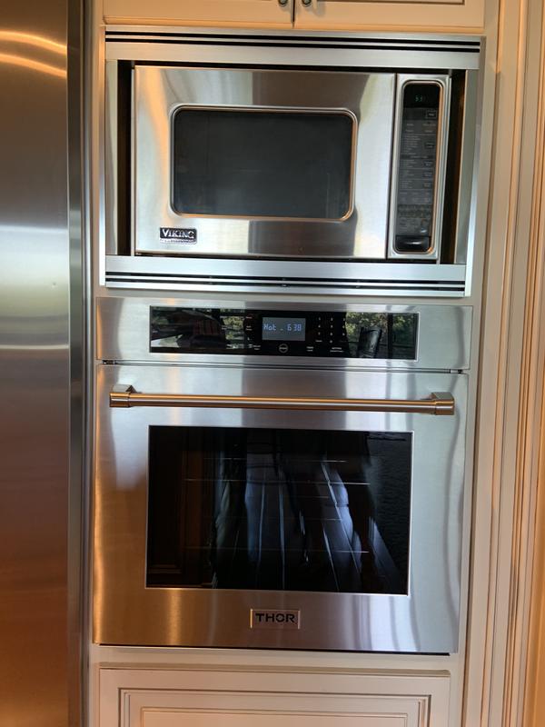 Thor Kitchen - 30 Built-In Single Electric Wall Oven - Stainless Steel