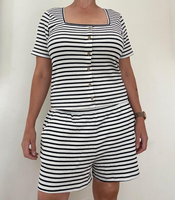 Review Thumbnail Image 0 382145441