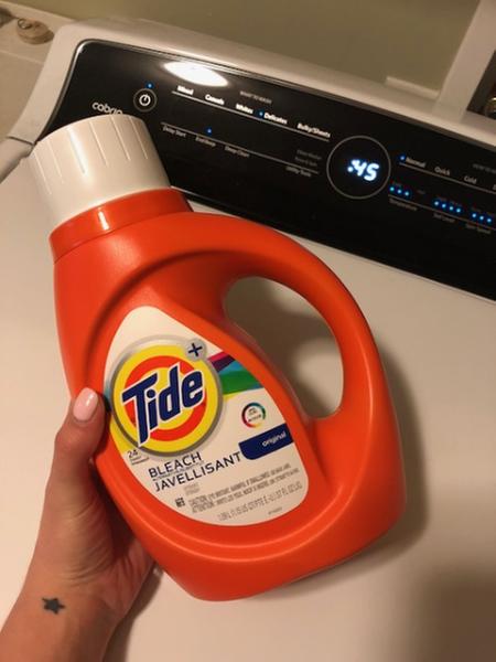 ACE Laundry Bleach for Whites Review - Daisies & Pie