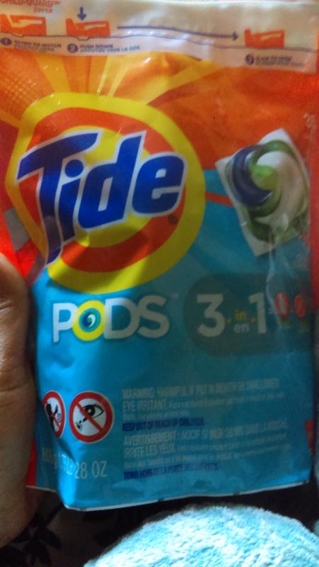 Capsules de détergent à lessive Tide Pods, 3 en 1, Spring Meadow, 57/pqt de  TIDE