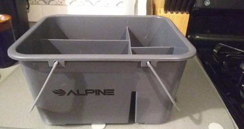 Alpine Industries 4-Compartment Polypropylene Cleaning Caddy at