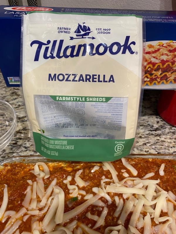 Tillamook Farmstyle Thick Cut Mozzarella Shredded Cheese, 8 oz