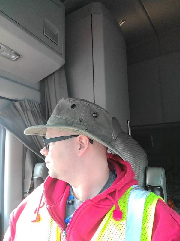tilley wanderer hat