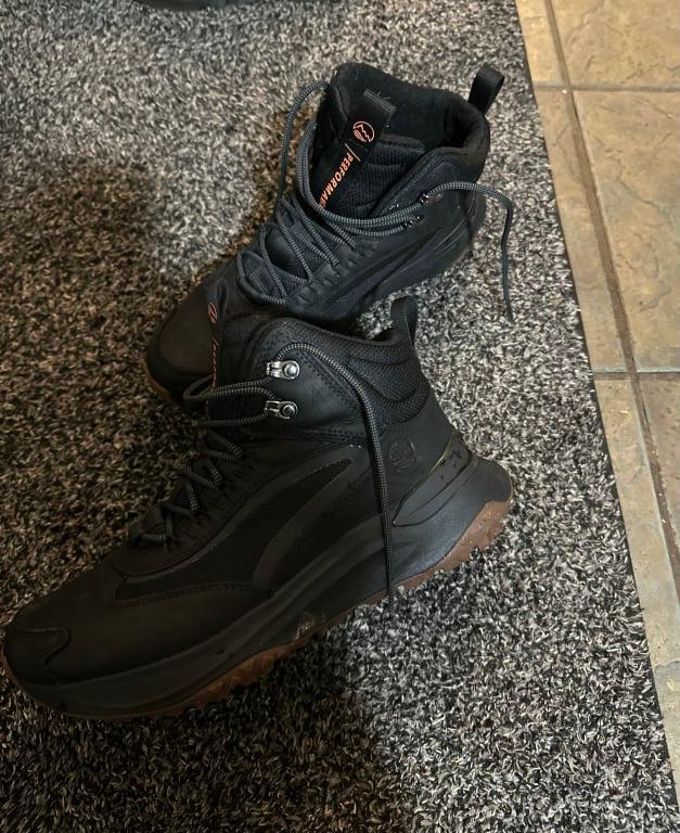 Customer photo for "Great winter walking shoe!"