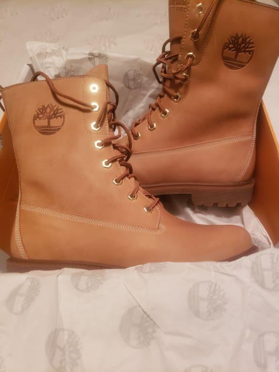 Customer photo for "This pair missed quality inspection"