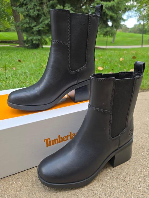 Customer photo for "High quality Still comfortable"