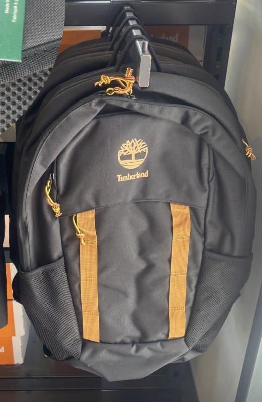 Calverton 26-Liter Backpack