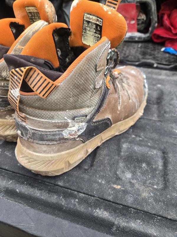 Customer photo for "great cushion, traction and durable"
