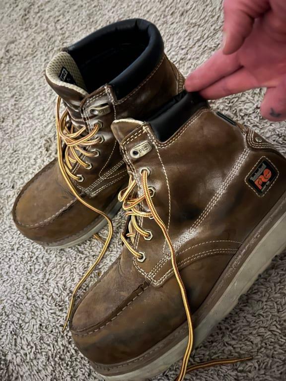 Customer photo for "Good boots! Worth their price."