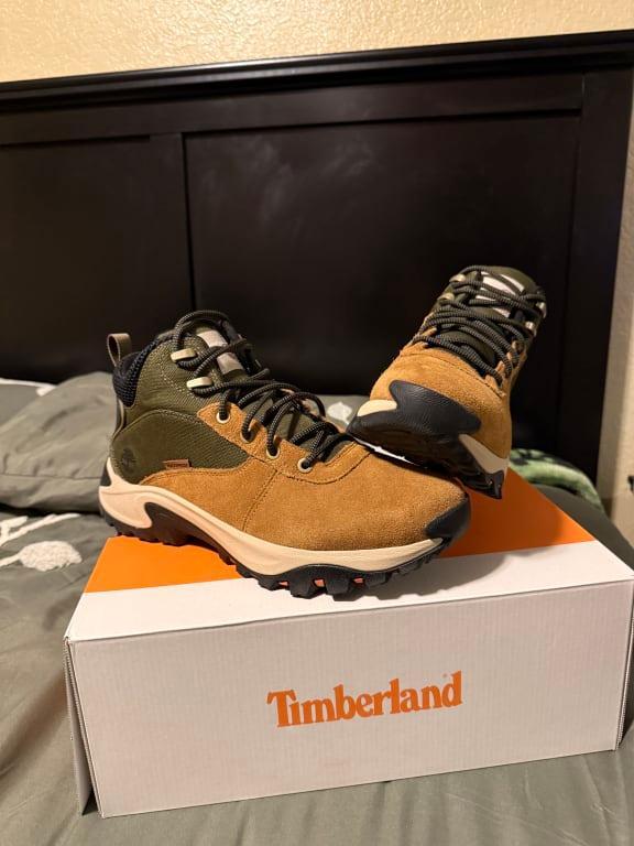 Customer photo for "Comfort hiking boots"