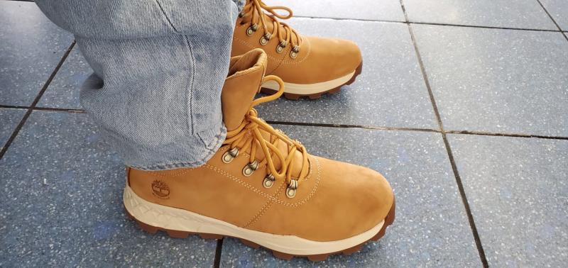 Lightweight & comfortable.