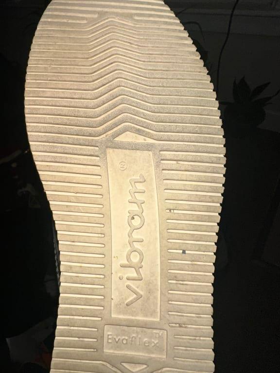 Review Thumbnail Image 4 385649544