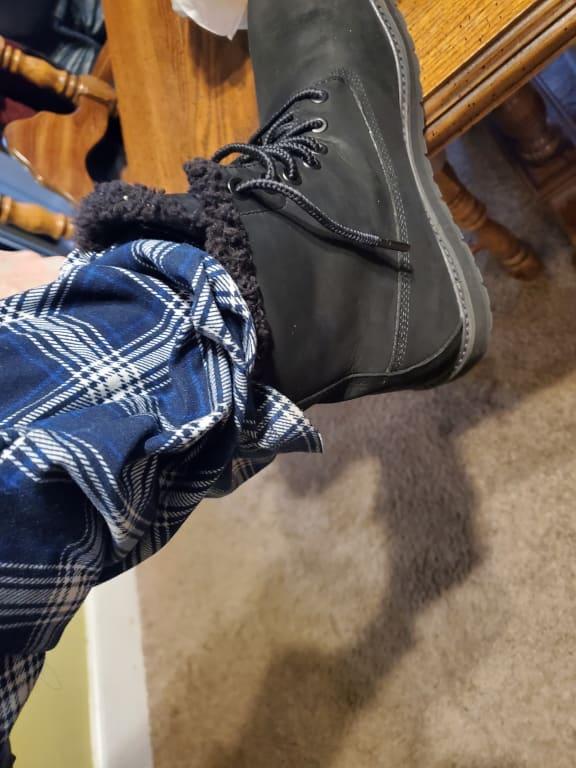 Chilling in the relax close had to go out popped them on was was on my way