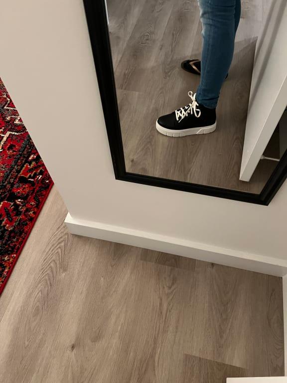 Review Thumbnail Image 1 371777513